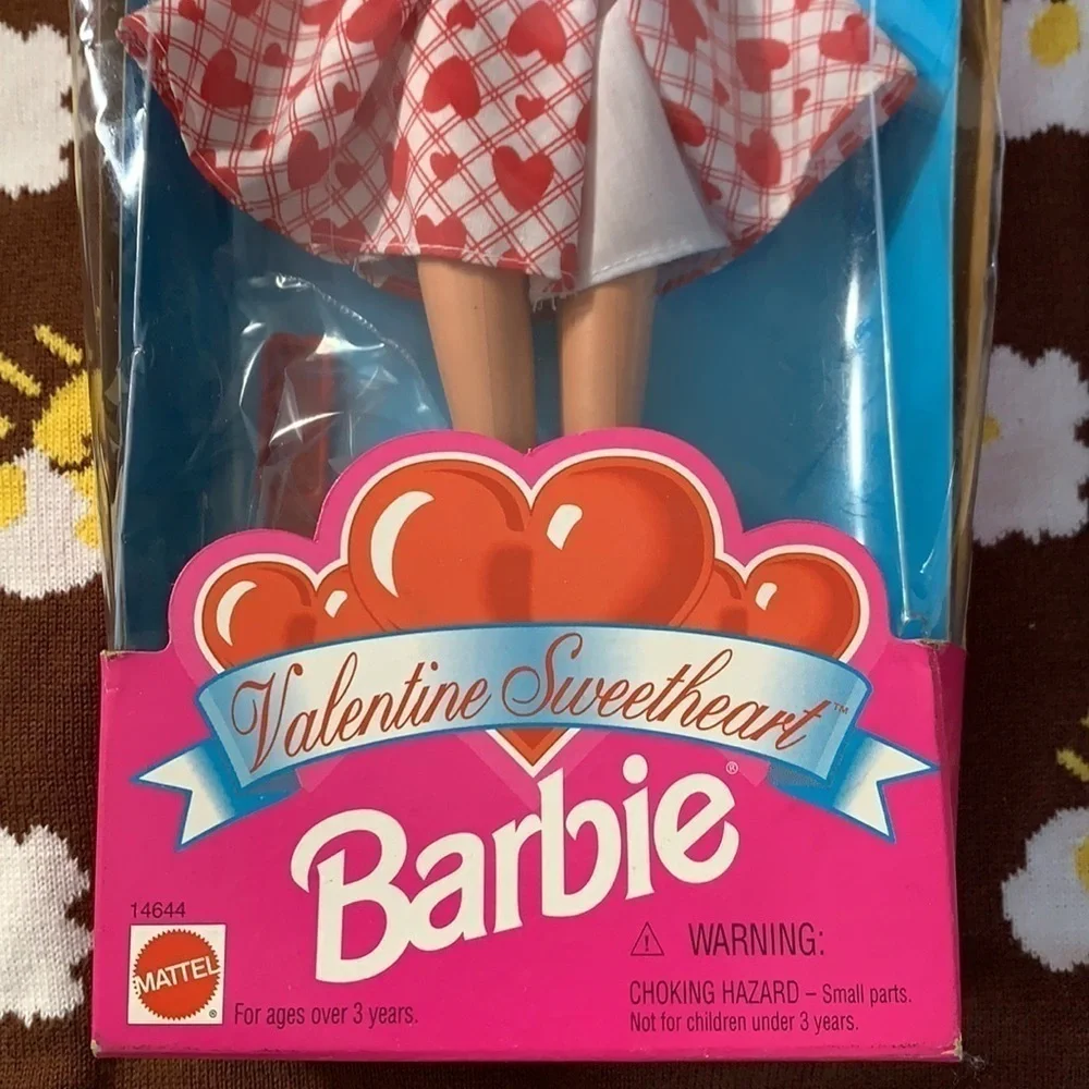 Vintage 1995 Mattel Valentine’s Day sweetheart Barbie special edition blonde